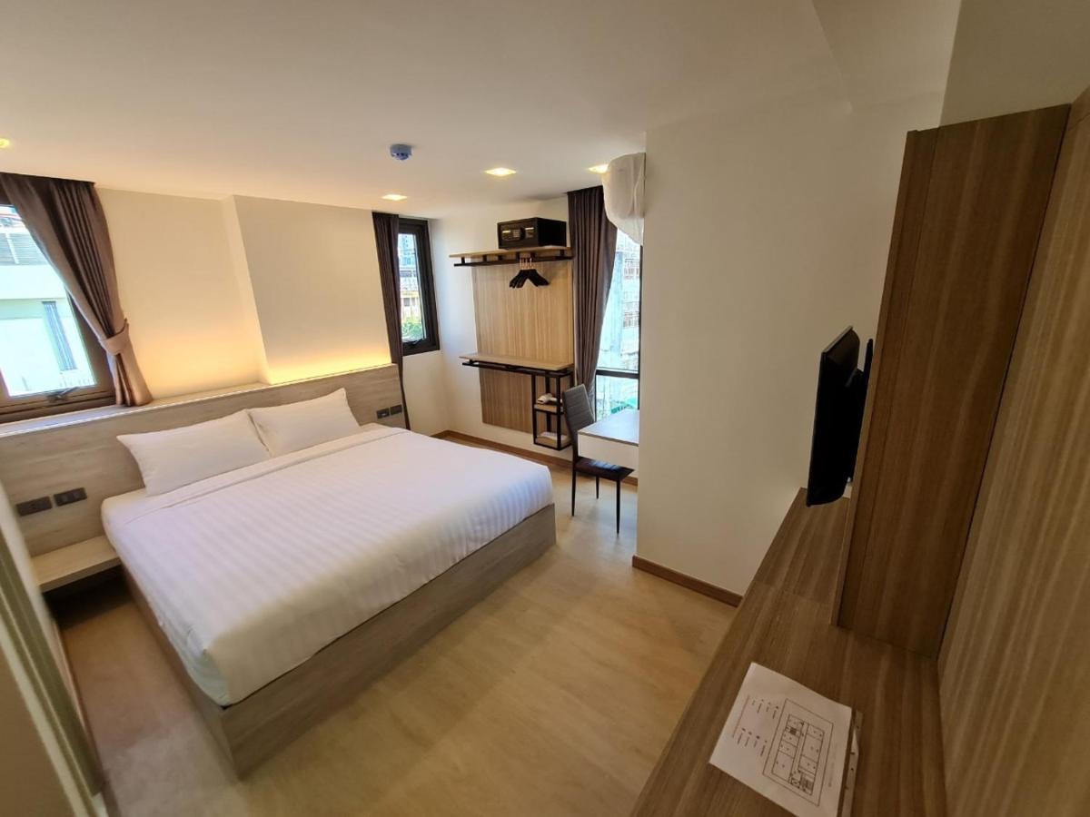 Thana Wisut Hotel Bangkok Bagian luar foto