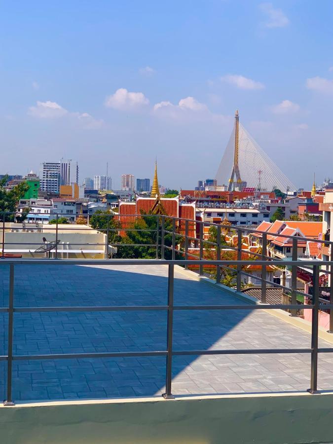 Thana Wisut Hotel Bangkok Bagian luar foto