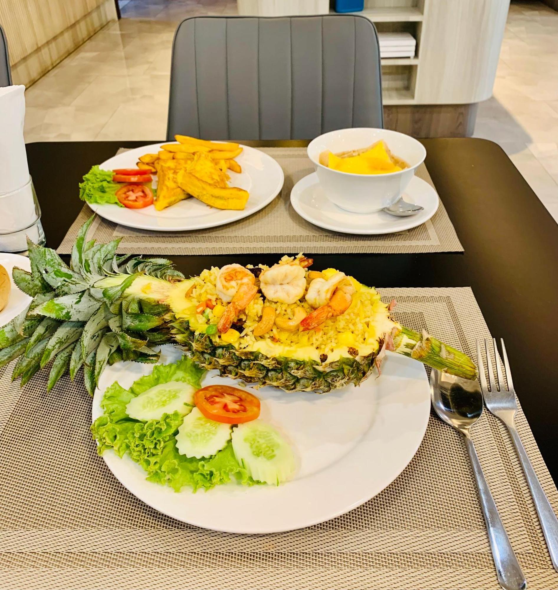 Thana Wisut Hotel Bangkok Bagian luar foto